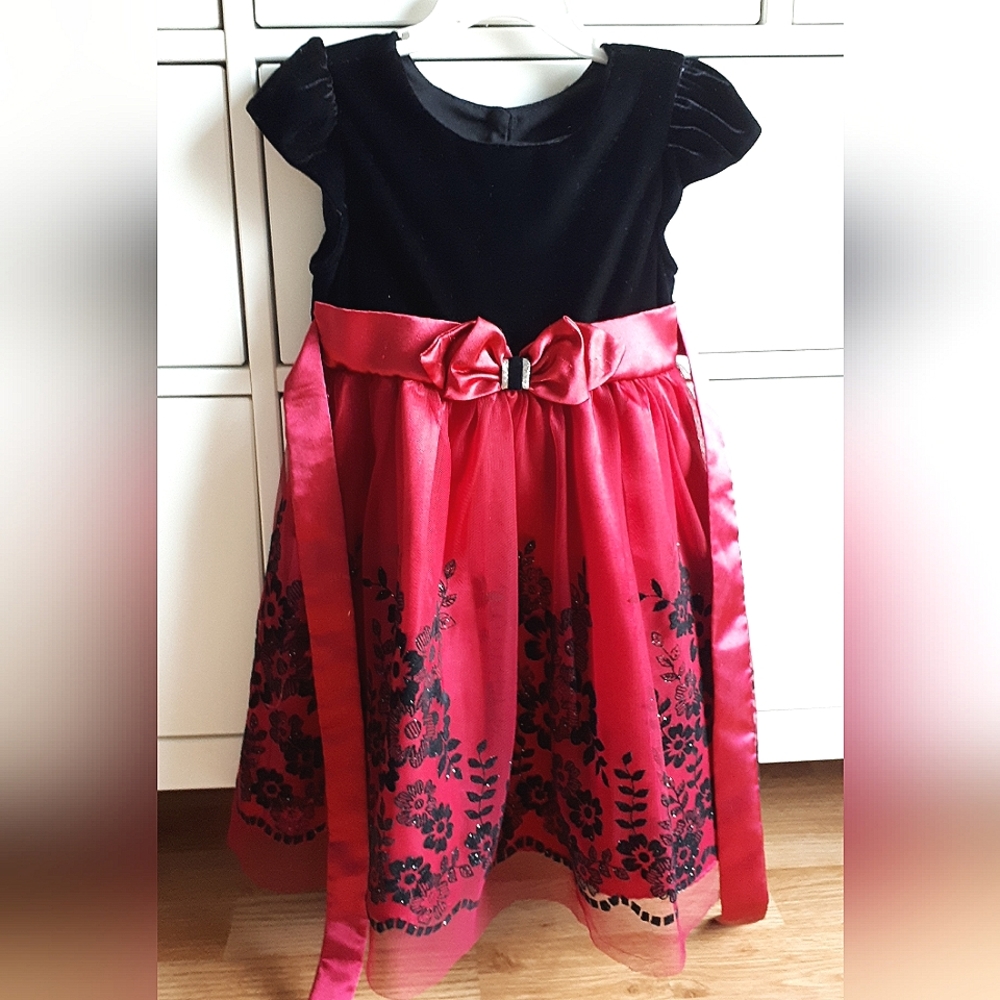 Holiday dress for toddler girls
